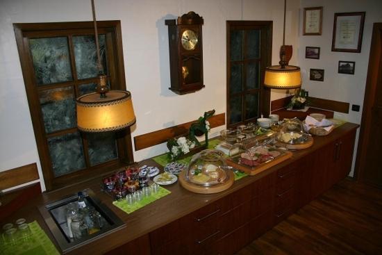 Hotel Esinger Hof Garni 3*